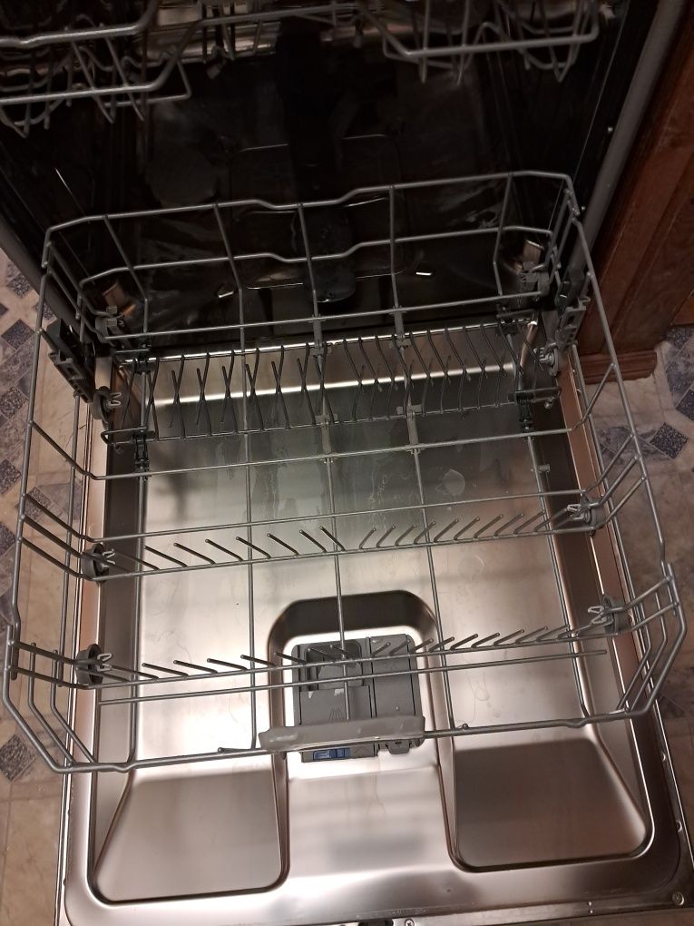Посудомийка Beko BDFN26520XQ