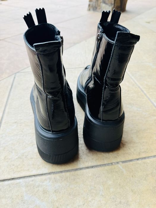 Черевики лакові зимові натуральна шкіра чоботи
