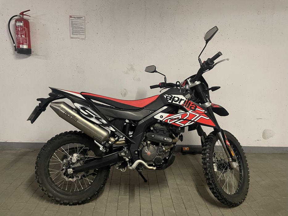 Sprzedam Aprilia RX 125 praktycznie nowy. Cross enduro FV