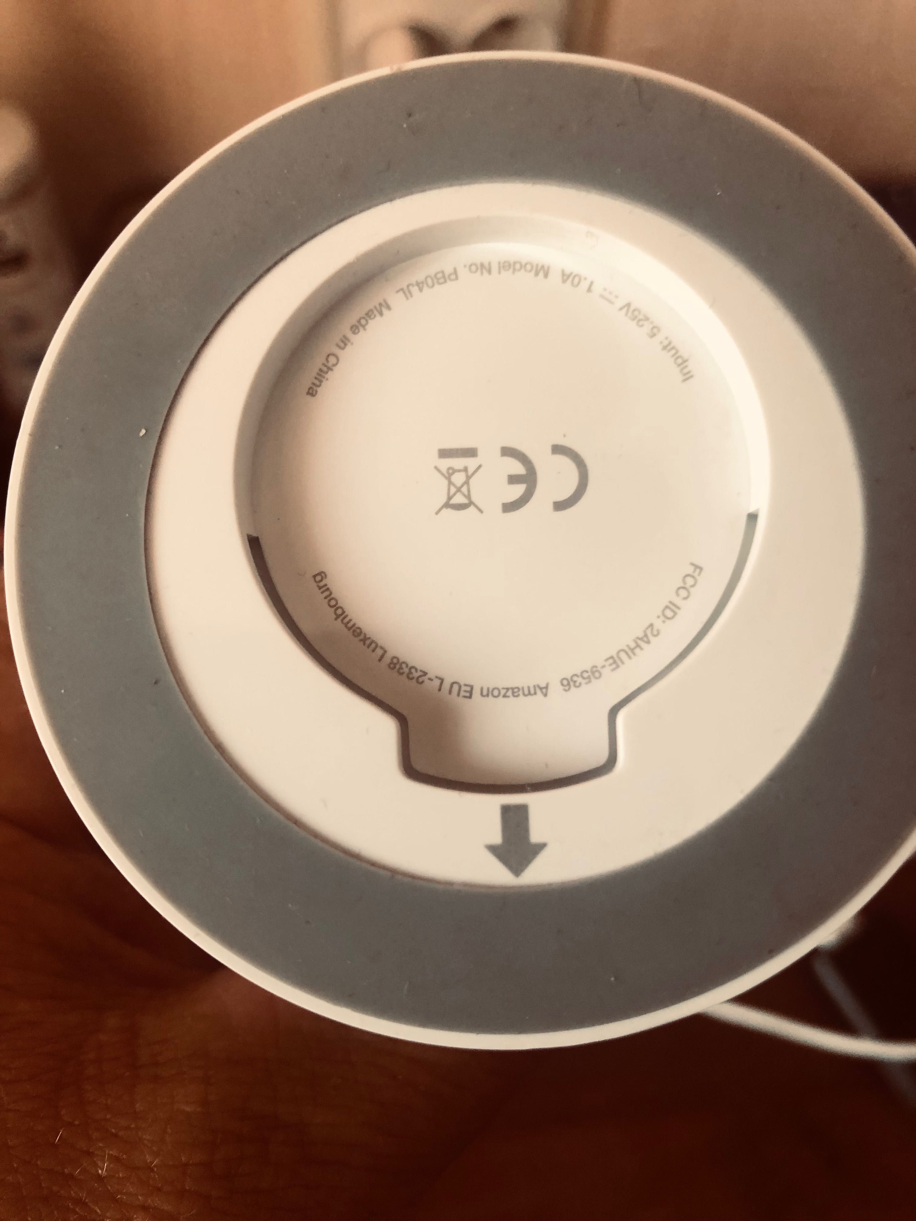 Amazon Cloud Cam (Key Edition) Внутренняя камера безопасности.