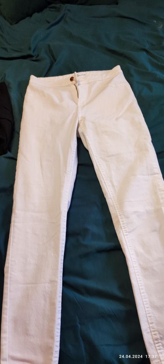 Spodnie rurki sinsay białe cienki jeans rozmiar 42
