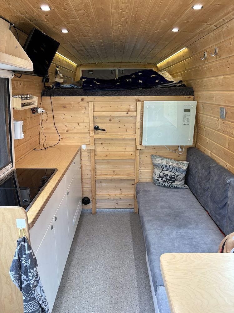 Mercedes Sprinter kamper van camper