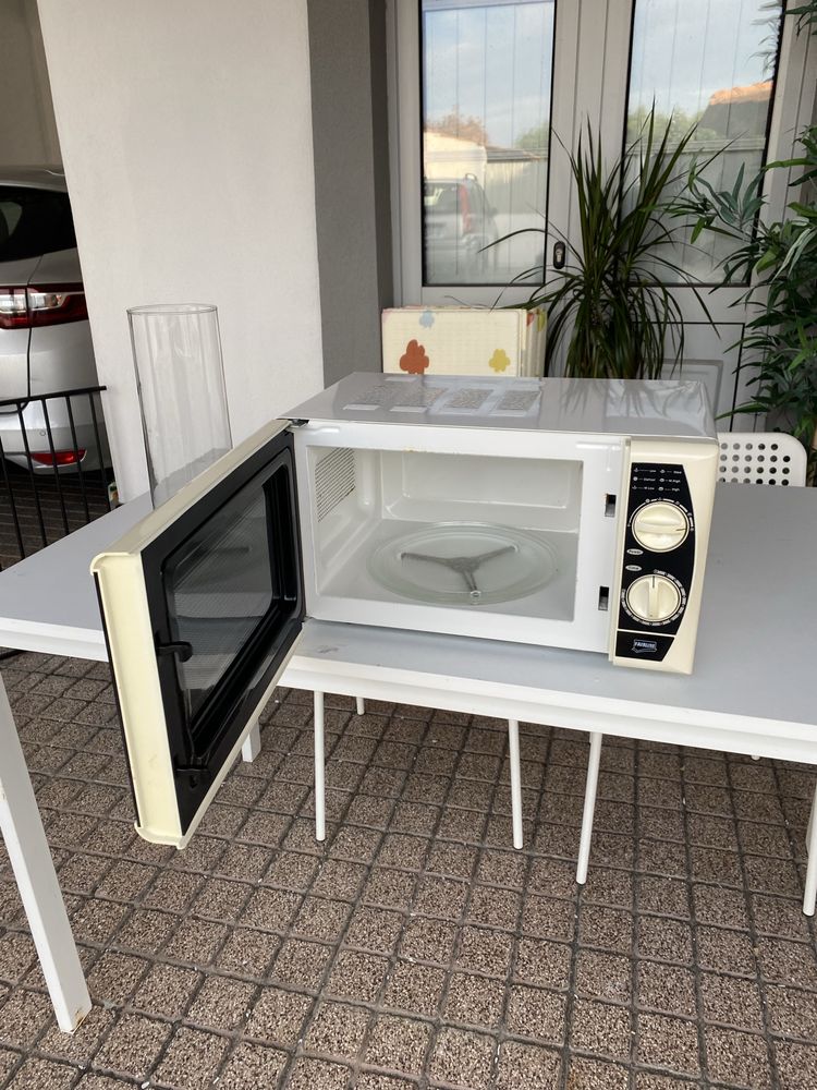 Micro-ondas Fairline