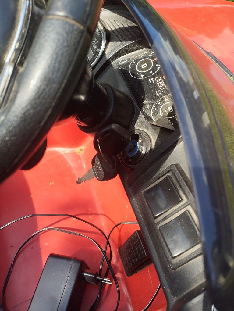 Samochód jeździk audi R8 spyder