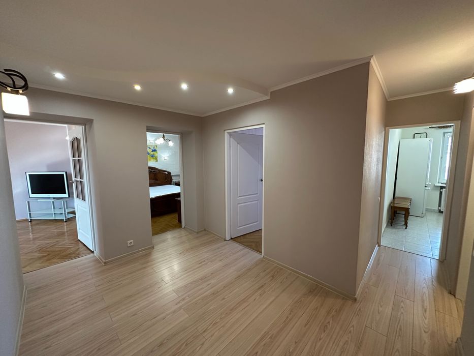 Оренда 3-кімнатної квартири, Шевченківський район