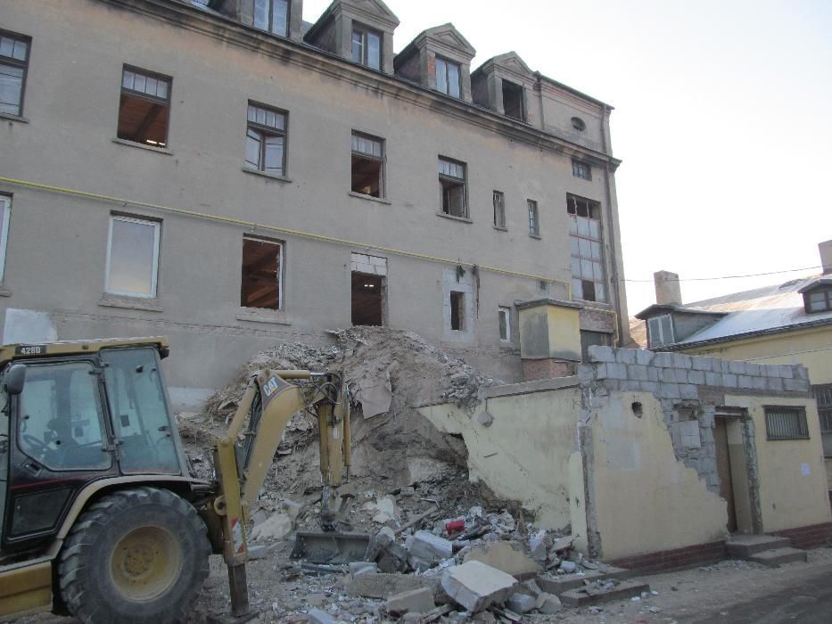 Rozbiórki budynków drewnianych , murowanych , stalowych!