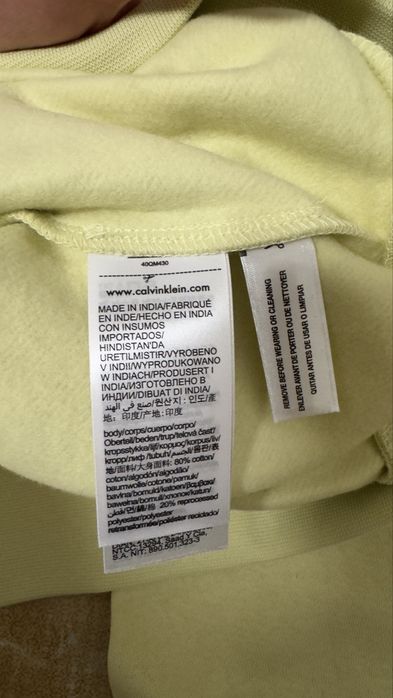 Кофта Calvin Klein Allover logo оригінал світшот футболка