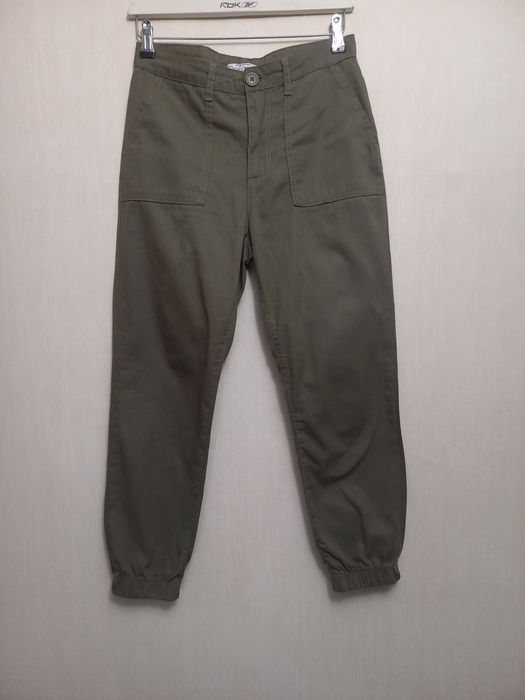 Продам классные штаны,  цвет хаки