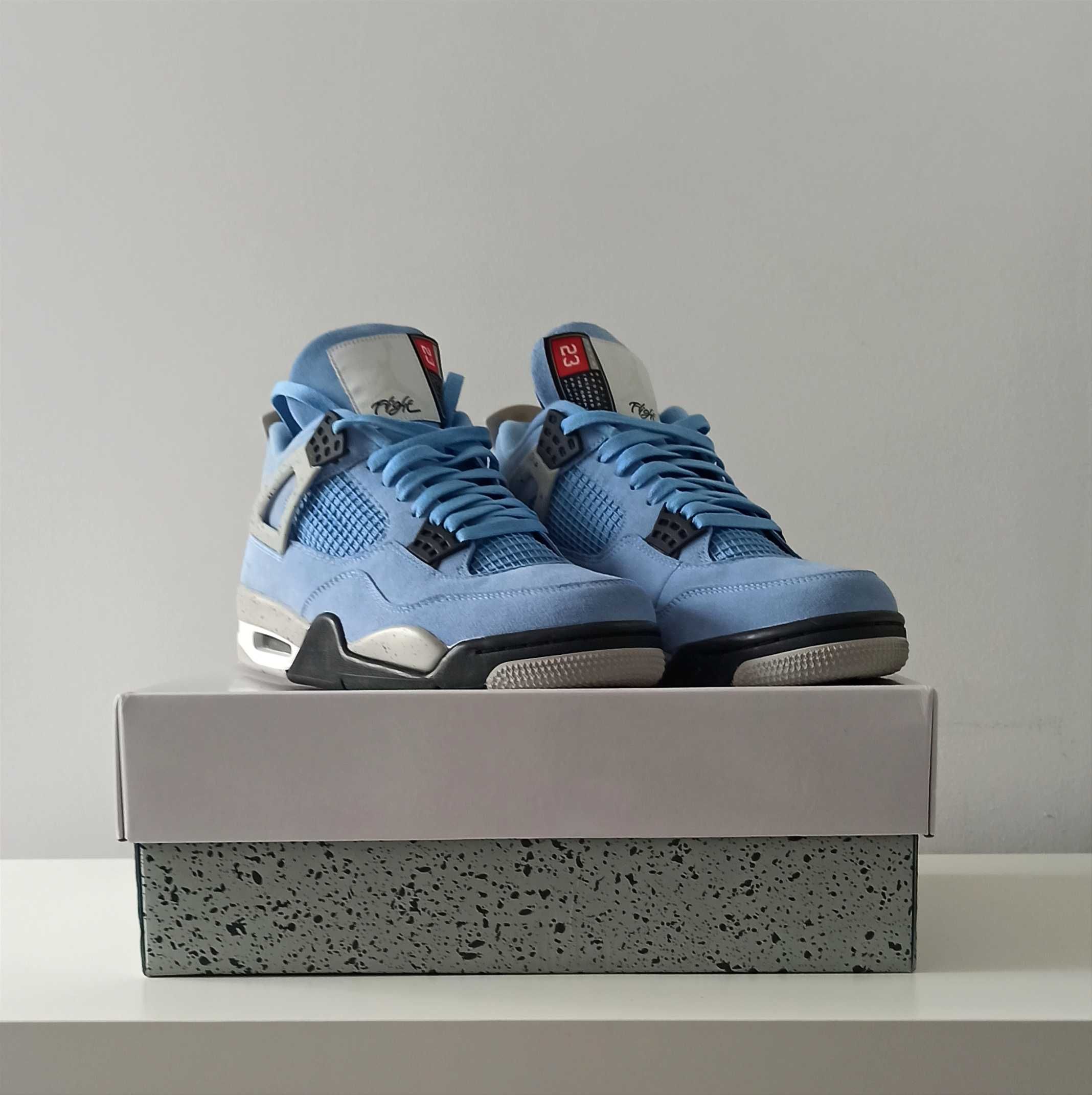 Air Jordan 4 Retro University Blue