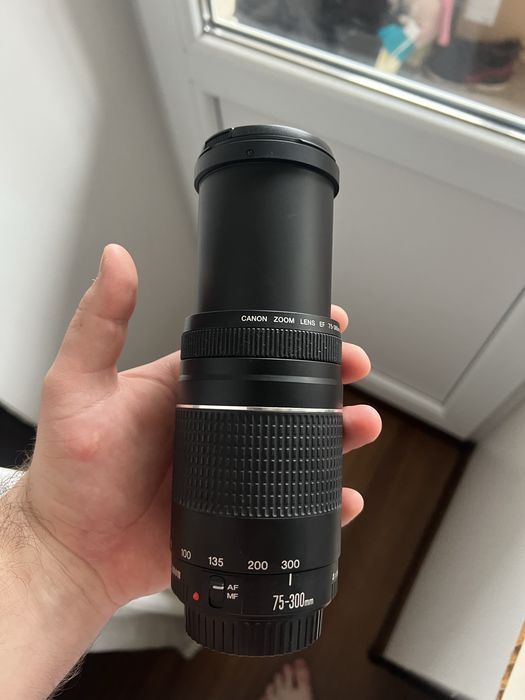 Довгофокусний об’єктив Canon ЕF 75-300mm f/4-5.6 в ідеалі