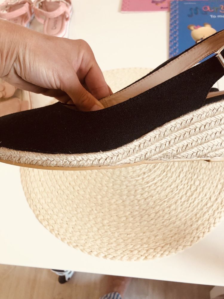 Buty na koturnie Espadryle - czarne - jak nowe / 38