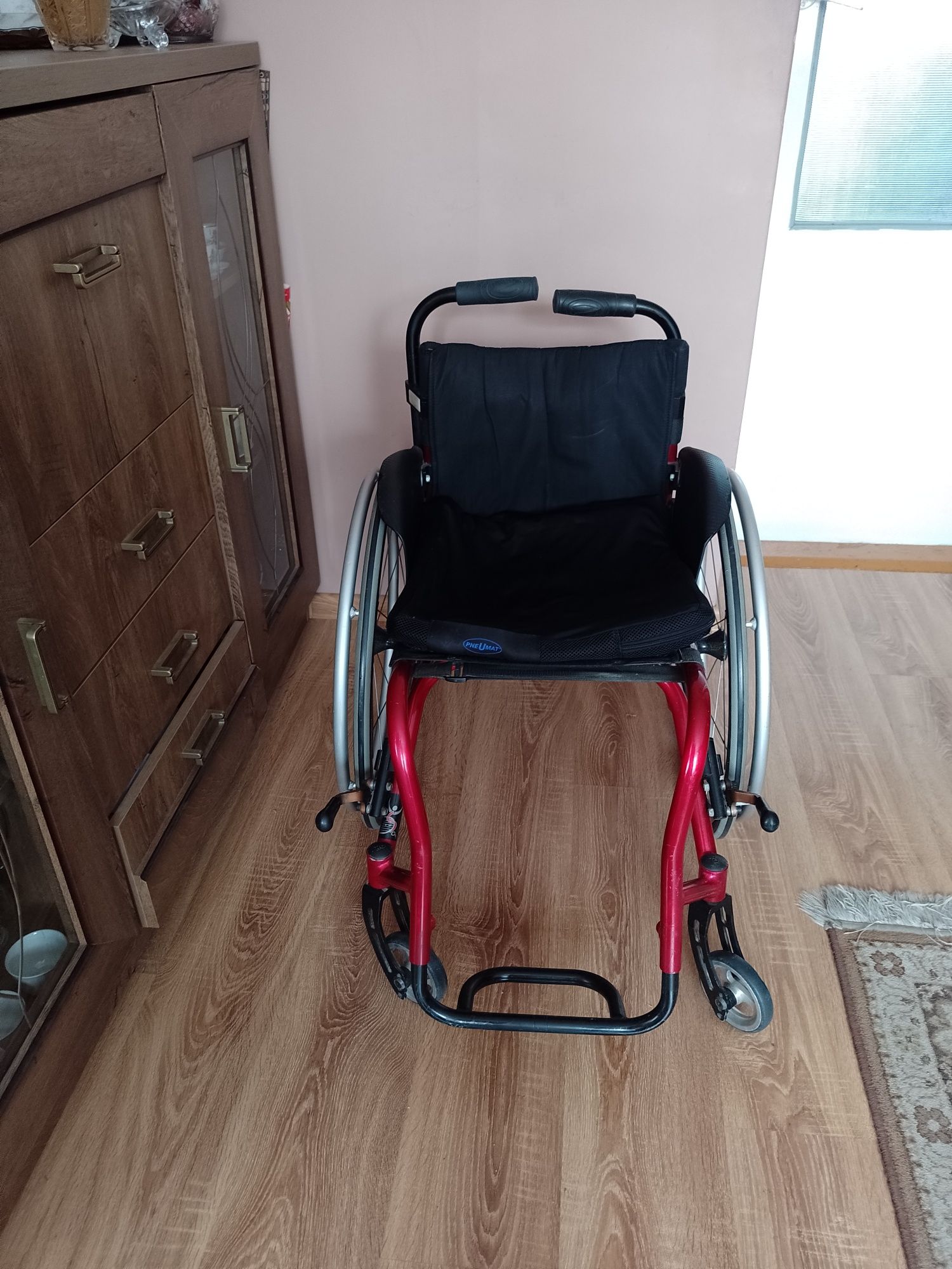 Wózek aktywny inwalidzki