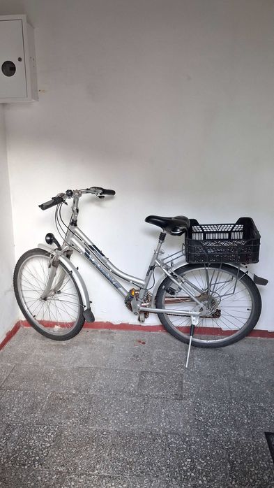 Rower damski srebrny górski miejski trekkingowy Unibike Pamir shimano