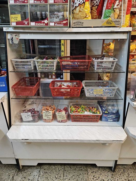 Lada gablota sklepowa