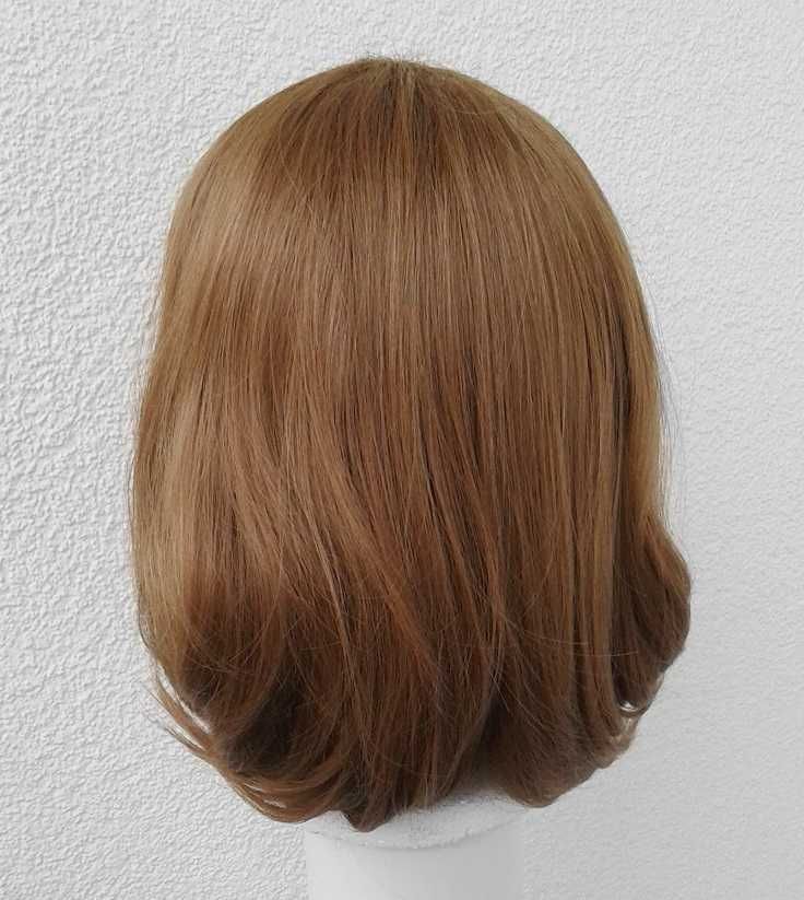 Brązowa krótka peruka bob z grzywką cosplay wig brązowy krótki