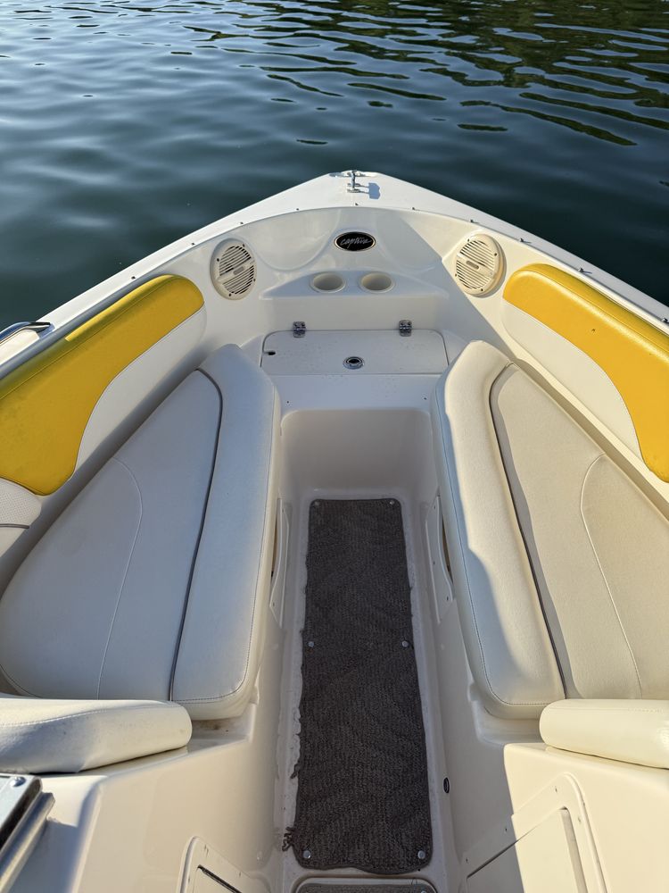 Łódź motorowa motorówka Rinker Captiva 212 05r Crosa Performance 5.7v8