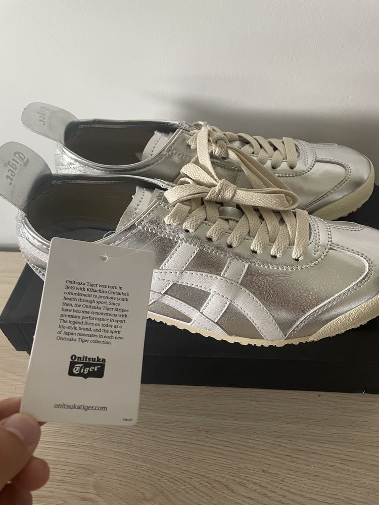 asics tiger onitsuka mexico 66