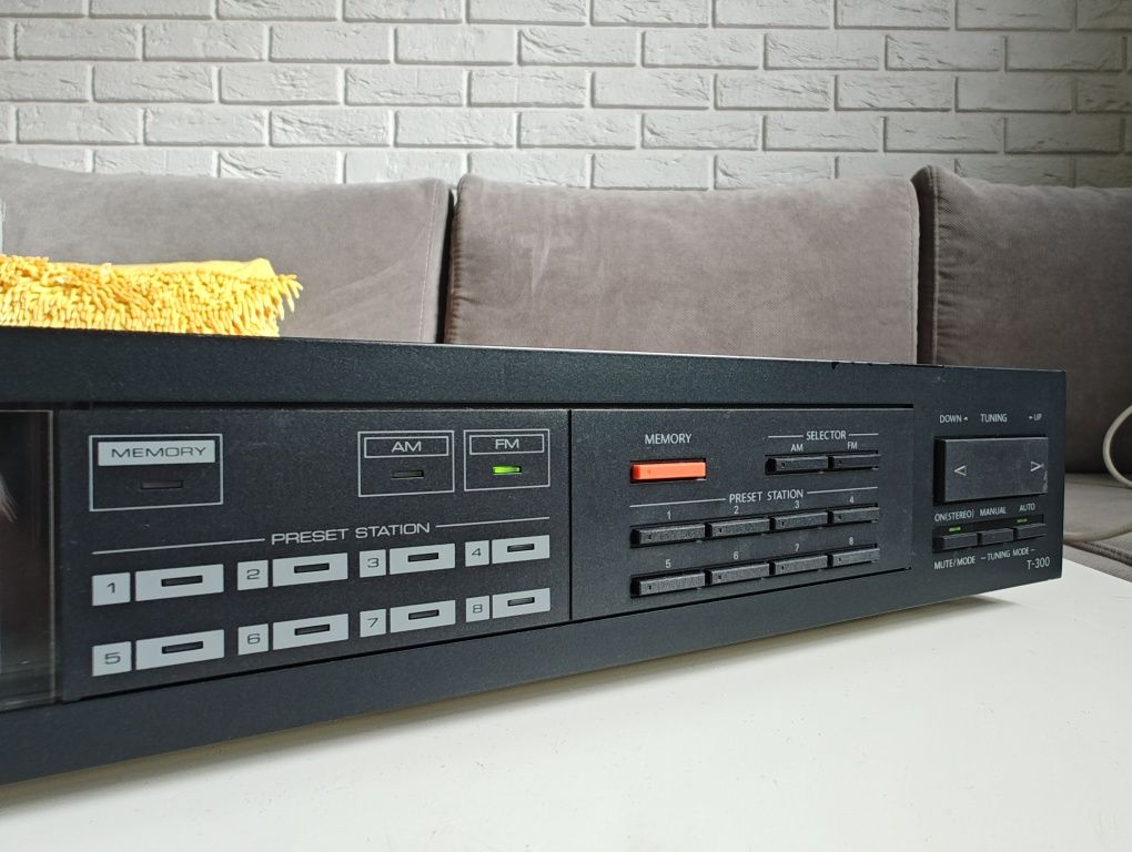 ONKYO T-300 tuner stereo HI-FI. 100% JAPAN, vintage.