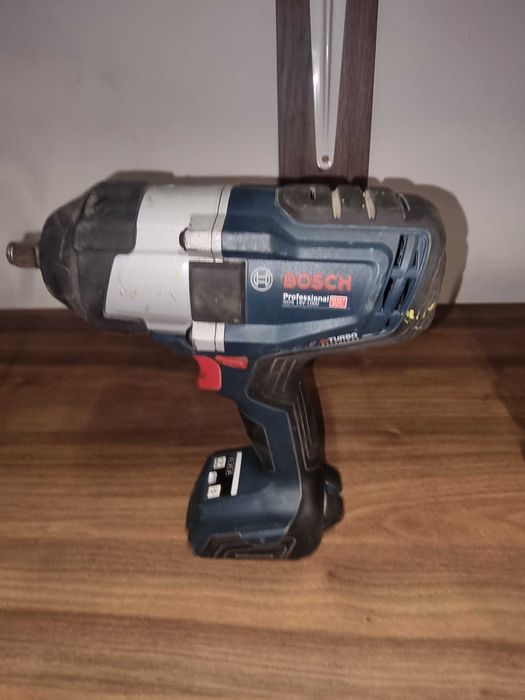 Klucz udarowy Bosch GDS 18v-1000 BITURBO