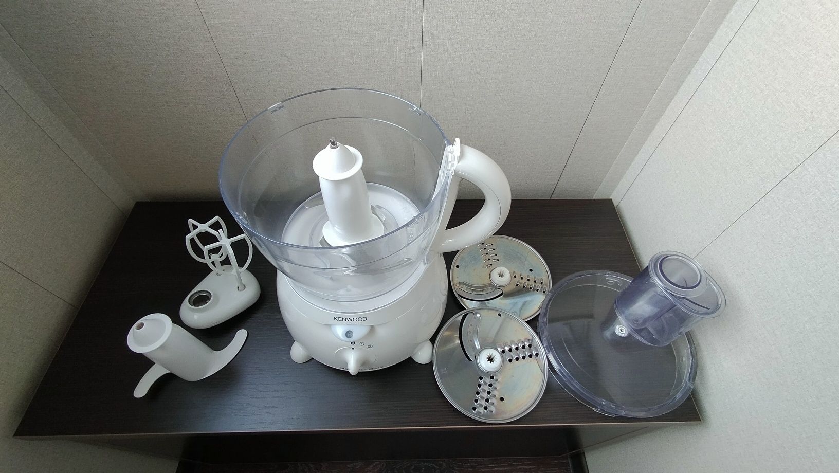 Кухонный комбайн Kenwood