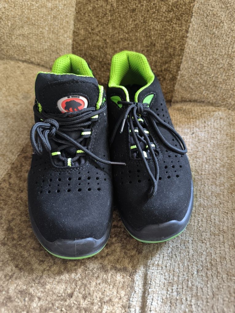 Nowe buty robocze 38