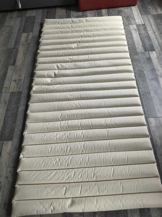 materac z gryki o wymiarach 200 x 90 cm