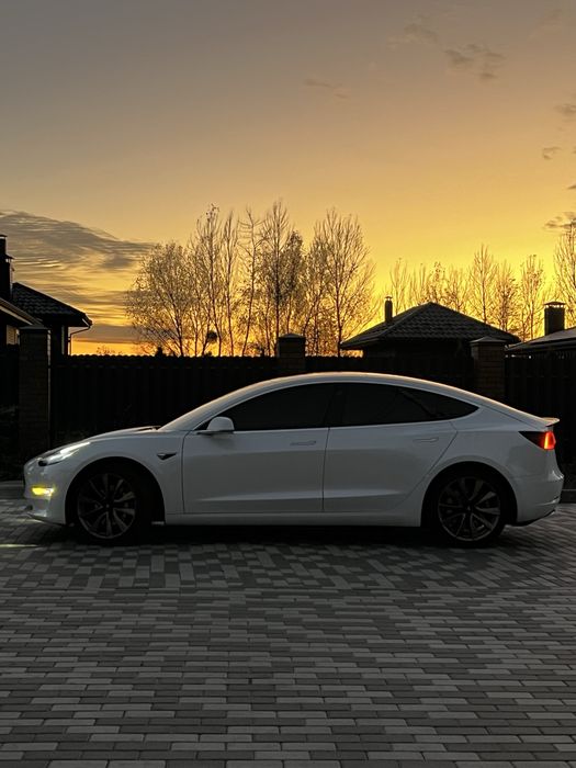 Tesla model 3 2020 Dual motor