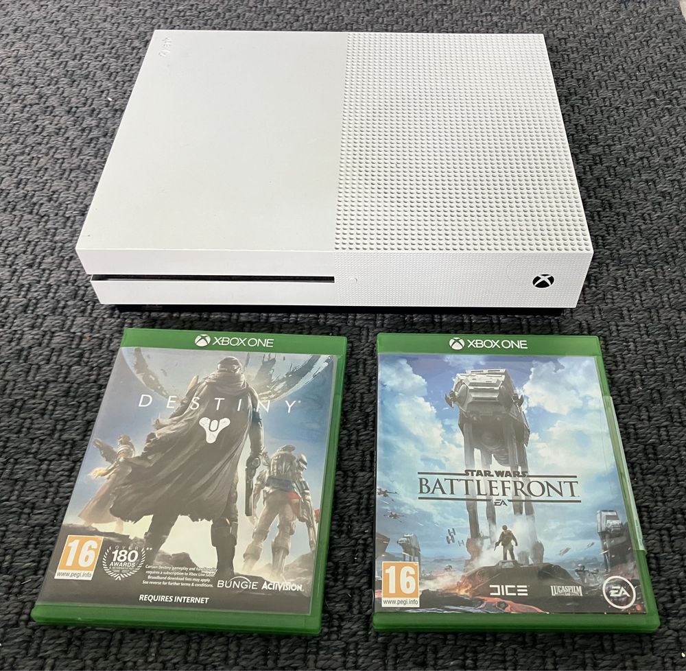 Xbox one s com dois jogos