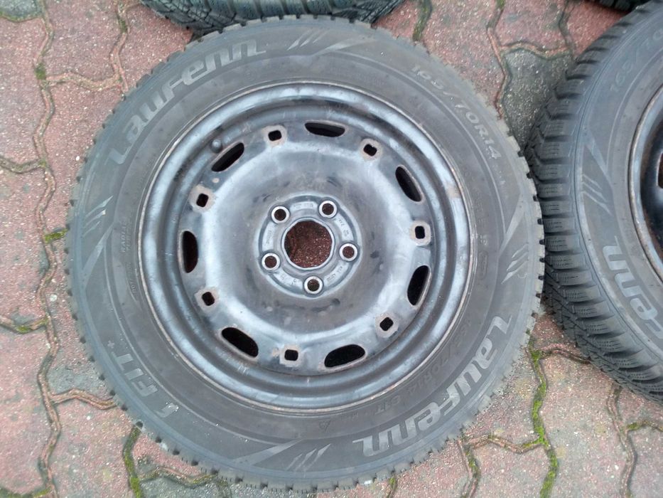 opony zimowe 165/70 R14 z felgami