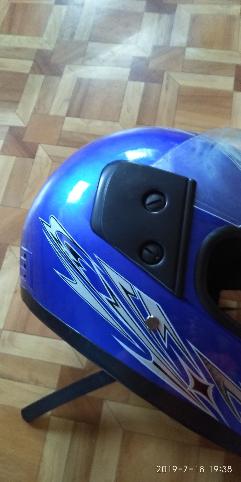 Продам шлем синего цвета