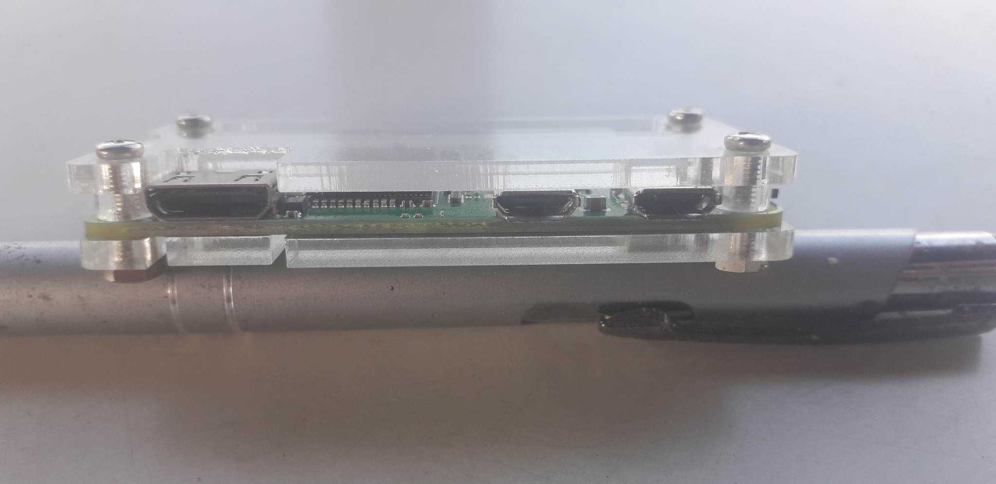 Raspberry Pi Zero W com WIFI e Bluetooth com caixa-(Novo)