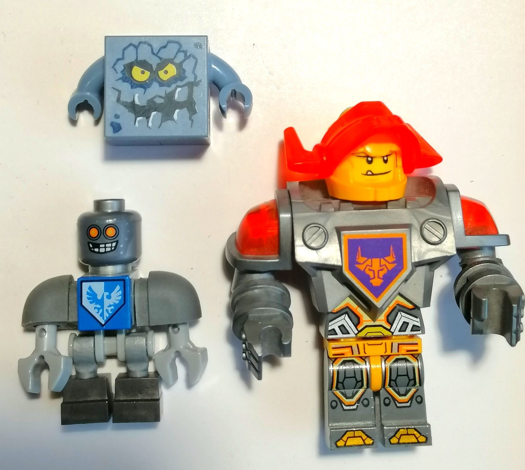 Лего мини фигурки Lego Nexo Knights щиты силы