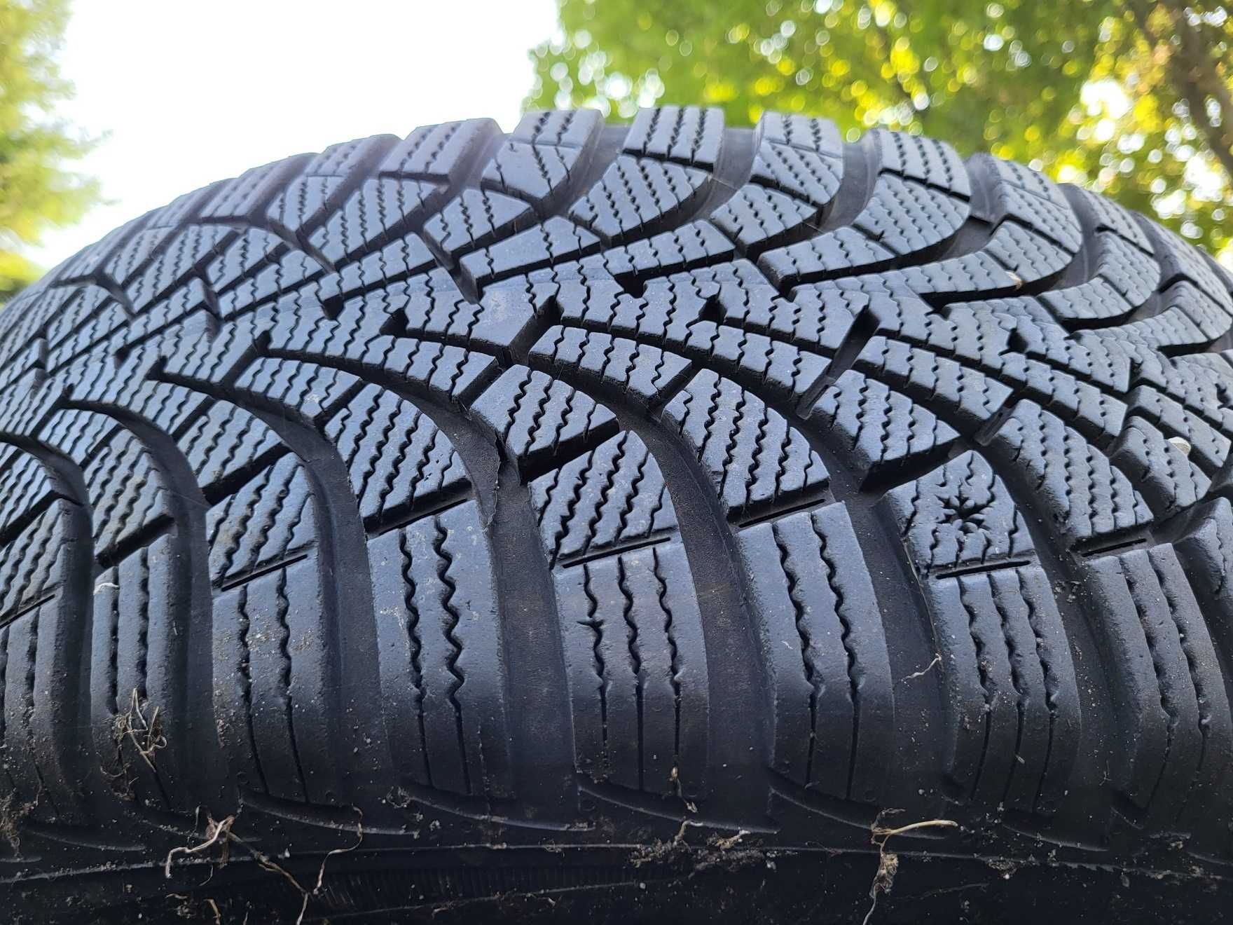 Komplet opon GoodYear UltraGrip 9 205/55r16 91H