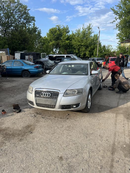 В разборе AUDI A6C6 3.0 dizel