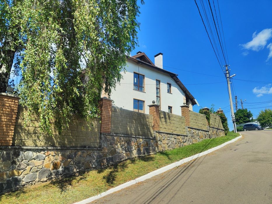 Продається цегляний будинок м. Васильків