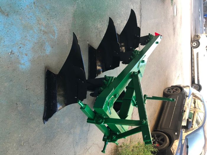 Плуг навісний ПЛН 3-35 з кутознімом. 25% Компенсації. Виробник!!!