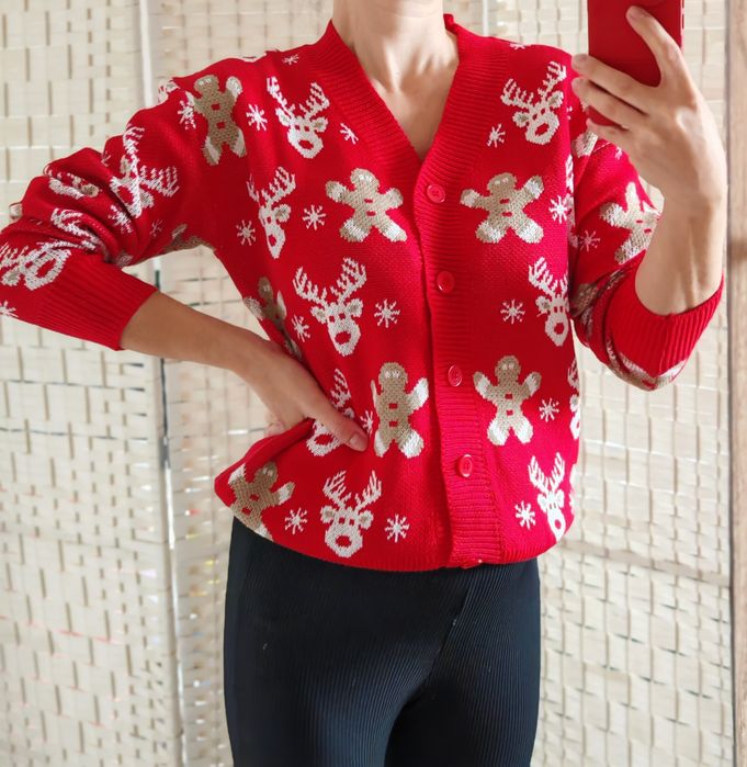 Sweterek świąteczny rozpinany w ciasteczka i snieżynki