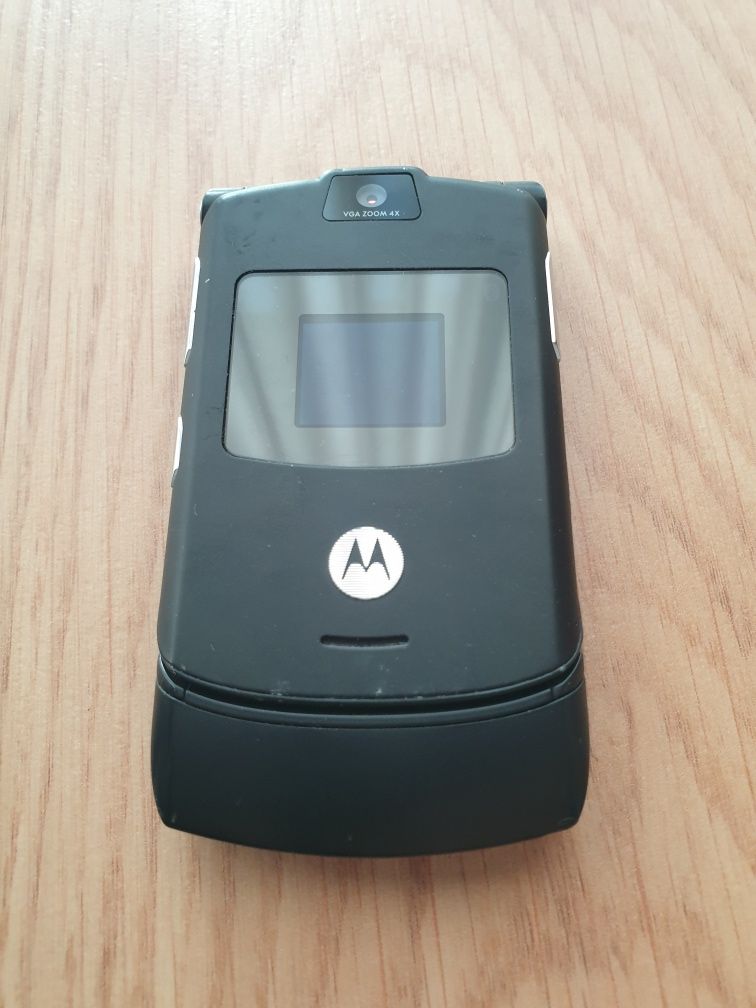 Motorola V3 em caixa