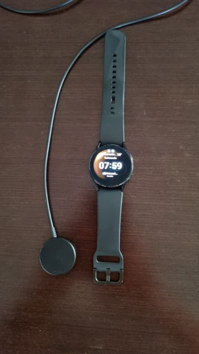 Vendo relógio Samsung galaxy 4 e Samsung buds pro