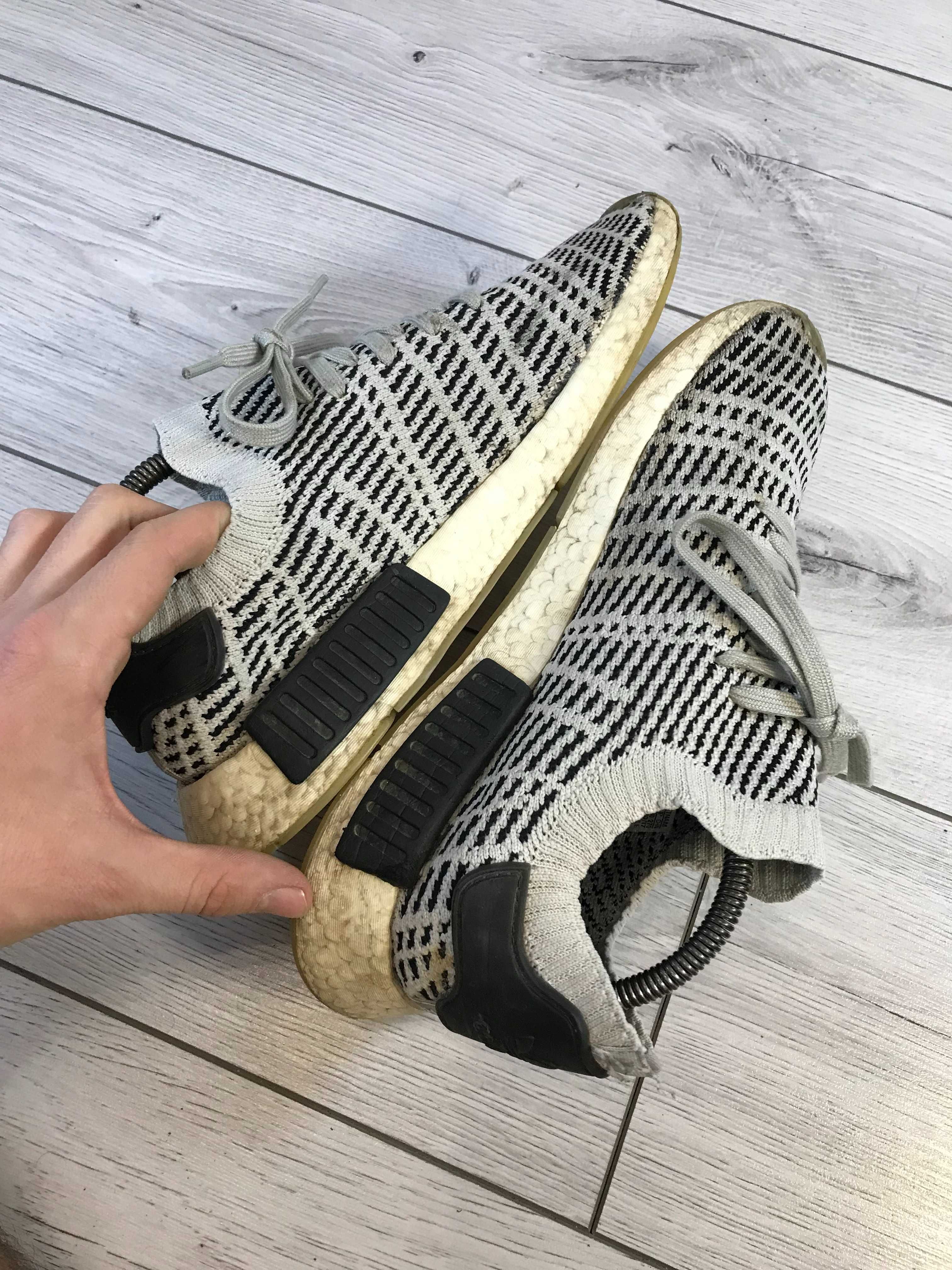 Buty Adidas NMD R1 boost rozm. 44