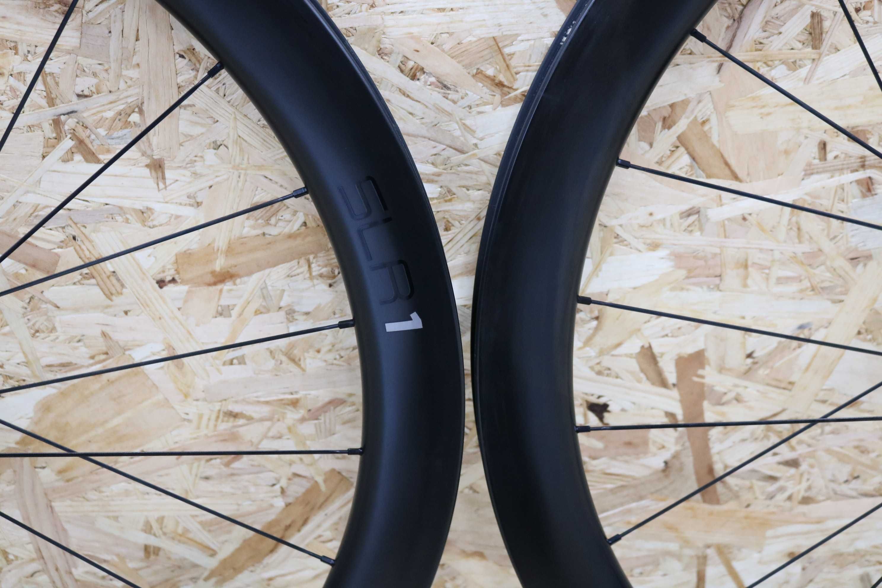 V: Giant SLR 1 50mm - Tubeless ou Câmara de ar