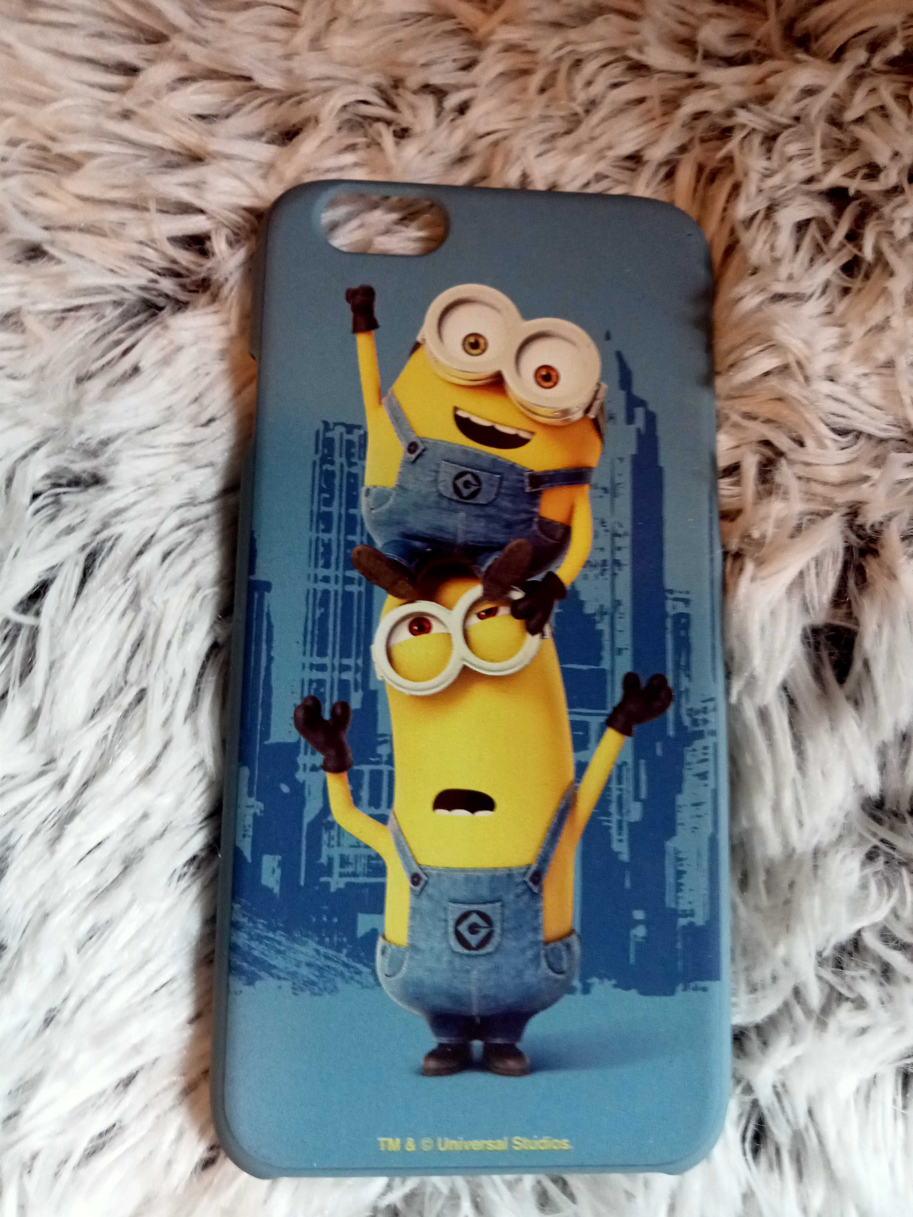 Etui gumowe na telefon Minionki..