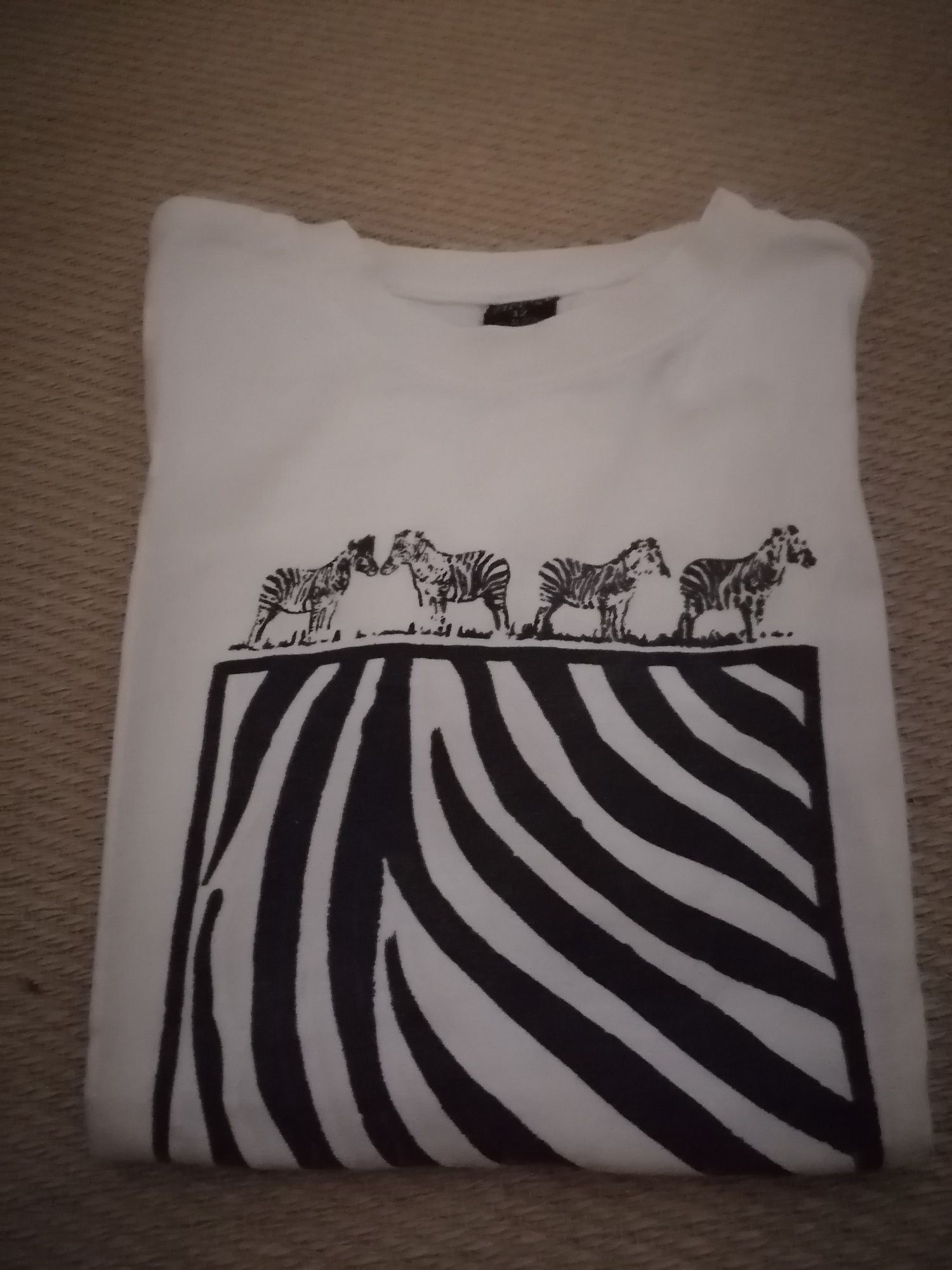 T-shirt zebras 12 anos