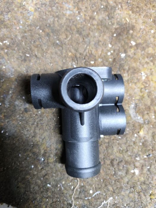 Флянець системи охолодження VW JETTA, Golf II/Passat 1.8 88 (при ГБЦ)