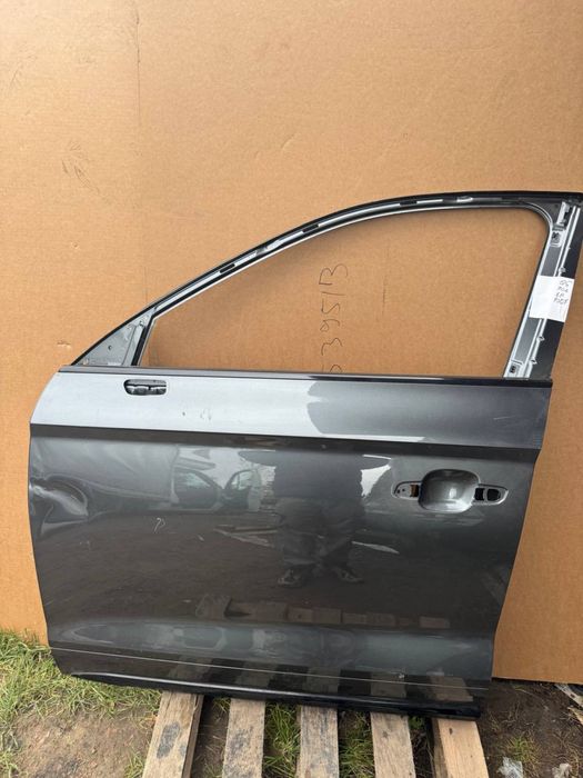 AUDI Q5 80A ліва передня дверка в наявності