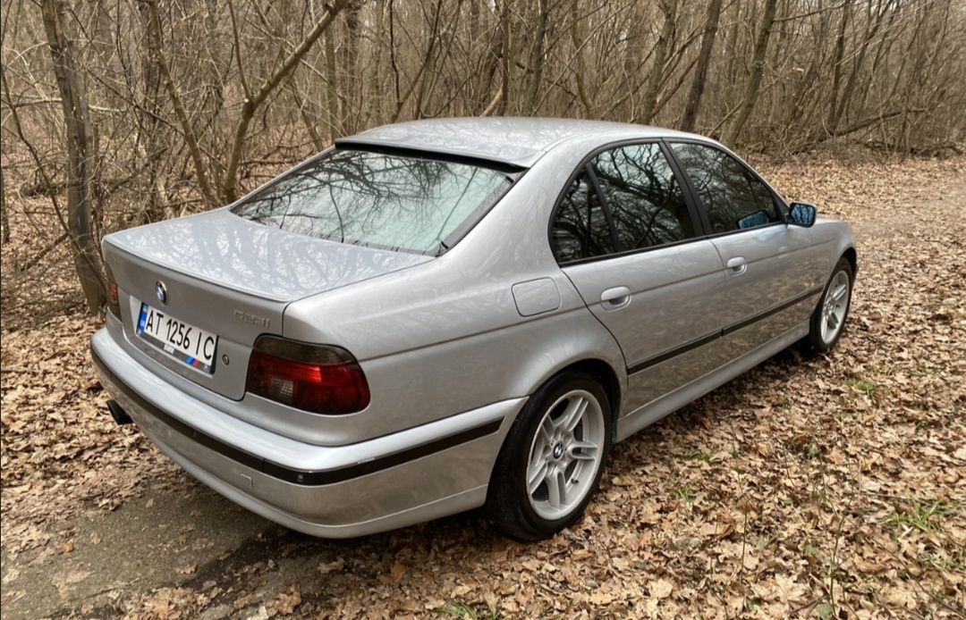 Продам BMW E39 2,5 бензин