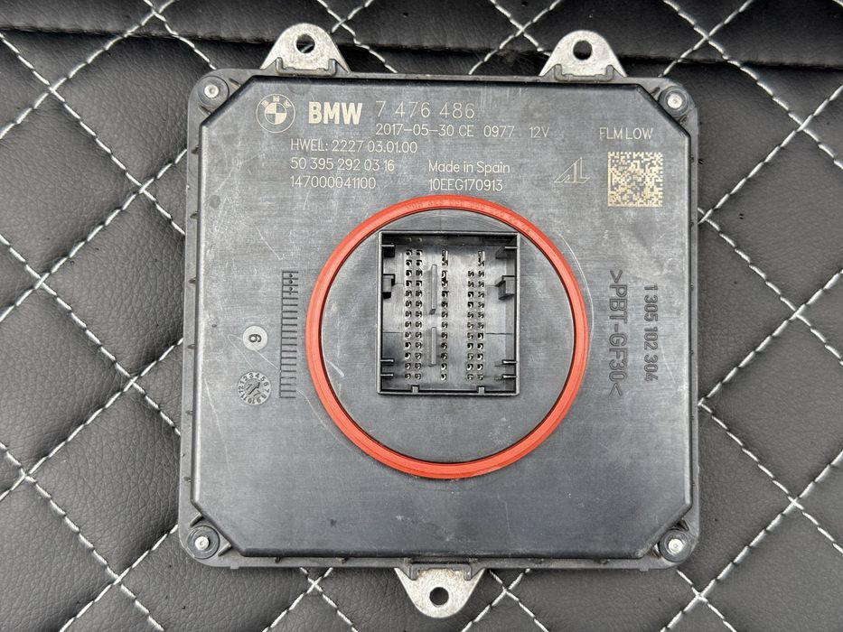 Блок на фару BMW G30 31