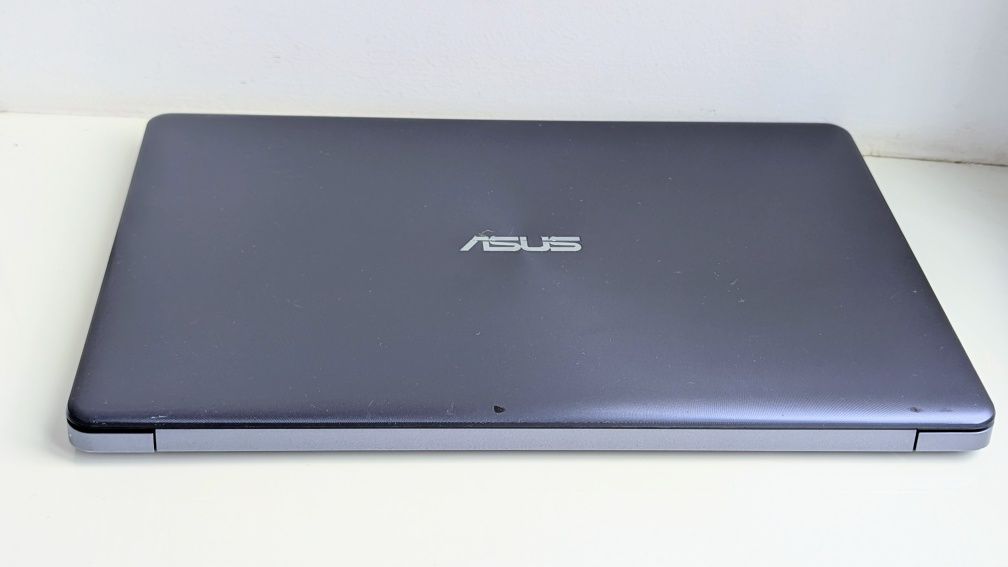 Тонкий ноутбук Asus Zenbook F510U Intel Core i5 8gen 8-32, 128-512 SSD