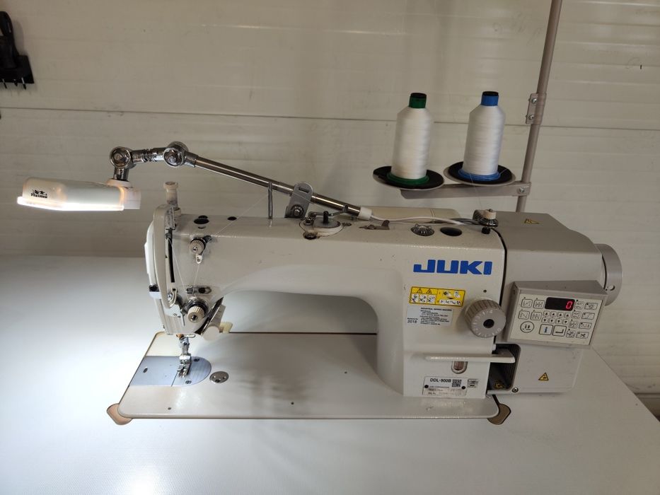 JUKI DDL 900 B - stębnówka przemysłowa z funkcjami automatycznymi