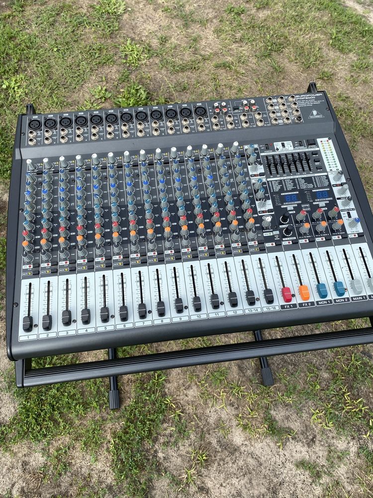 Behringer Europower PMP6000 mikser power